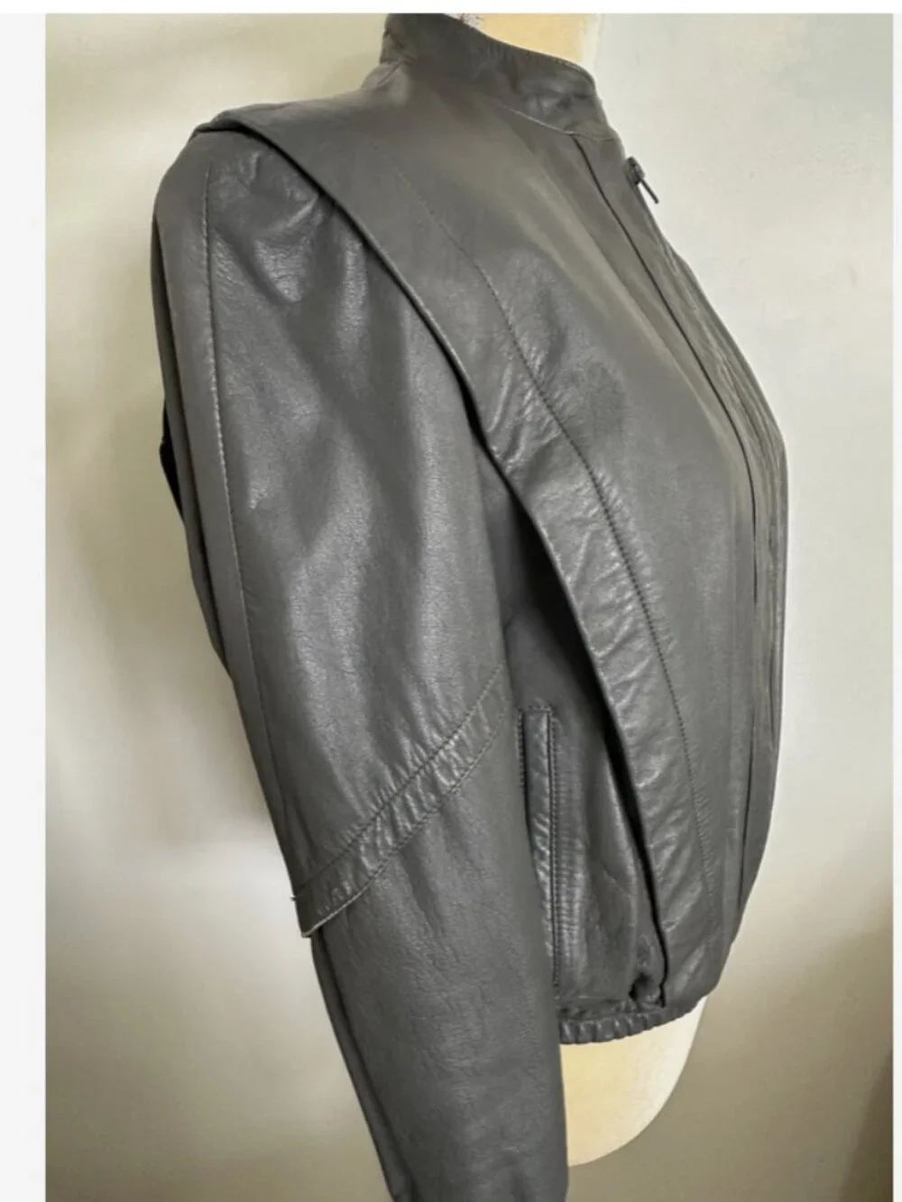 BERMANS Vintage 80's Leather Jacket Grey Womens 12 Runs Small Cafe Racer Moto